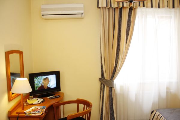 Levay Villa Hotel (Miskolc)